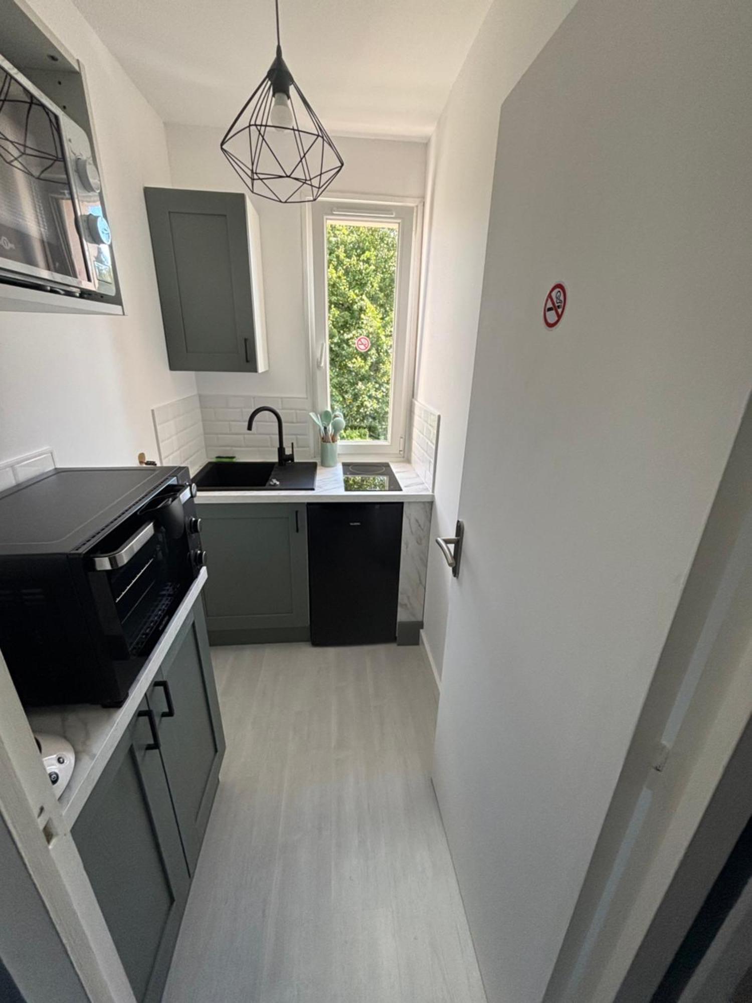 Bienvenue Chez Vous Apartment Valognes Bagian luar foto